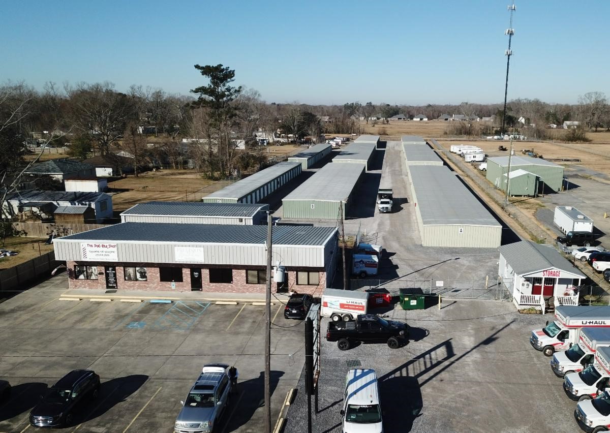 Milano’s Mini Storage